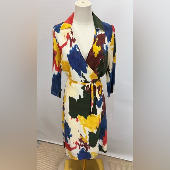 WRAY Multi color 100% Silk Expressionist wrap Dress size XS - Picture 10 of 15